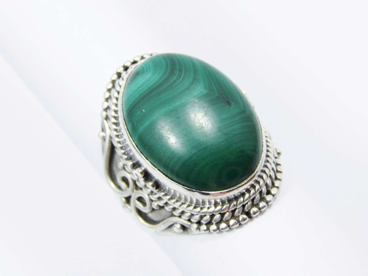 A Lovely Chunky Malachite Stone ring in Sterling Silver.