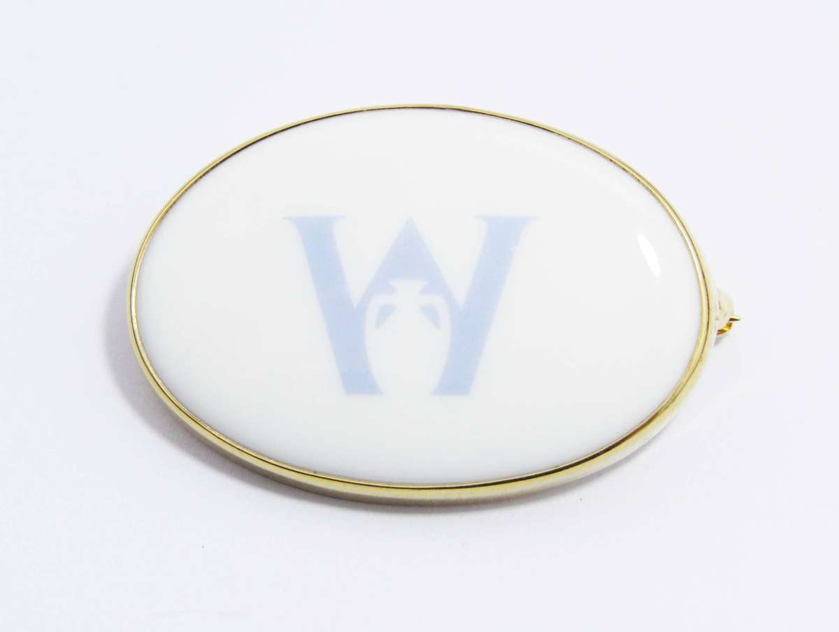 A Gorgeous Gold Tone Wedgwood Brooch in Box