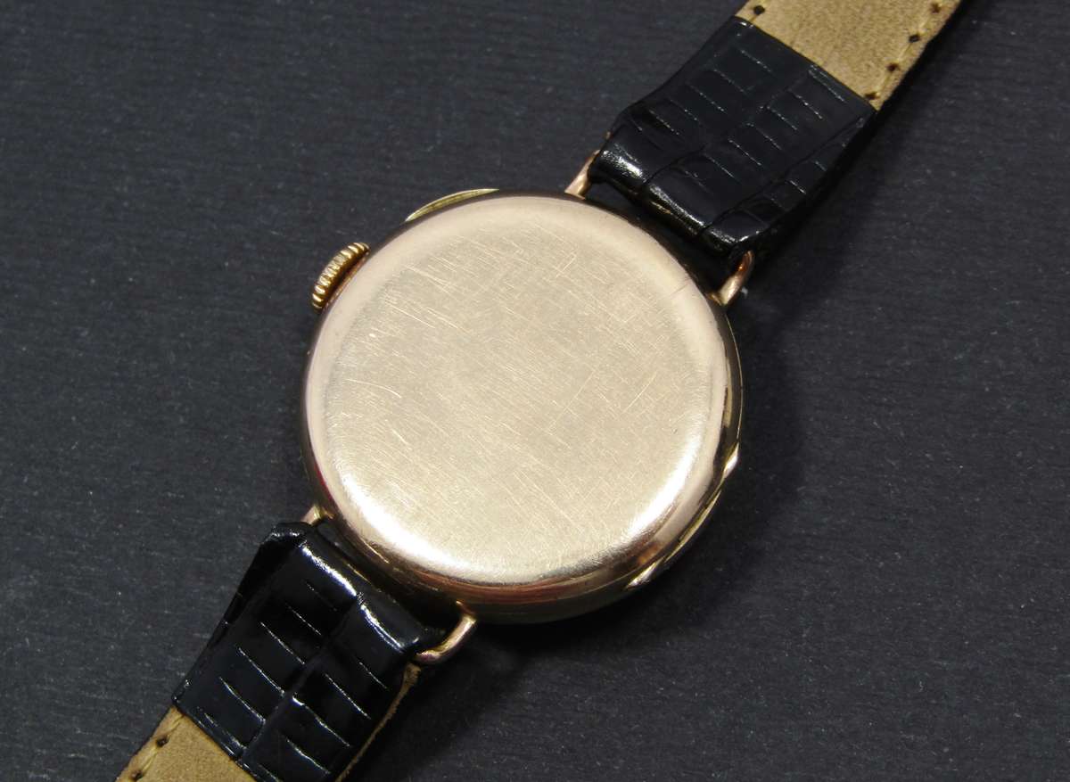 Antique (c1930) 9CT Gold Swiss Made Wind-Up Watch