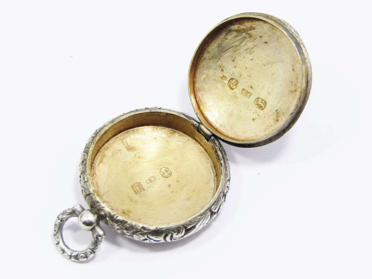 Antique (c1832) Hallmarked Silver Engraved Locket