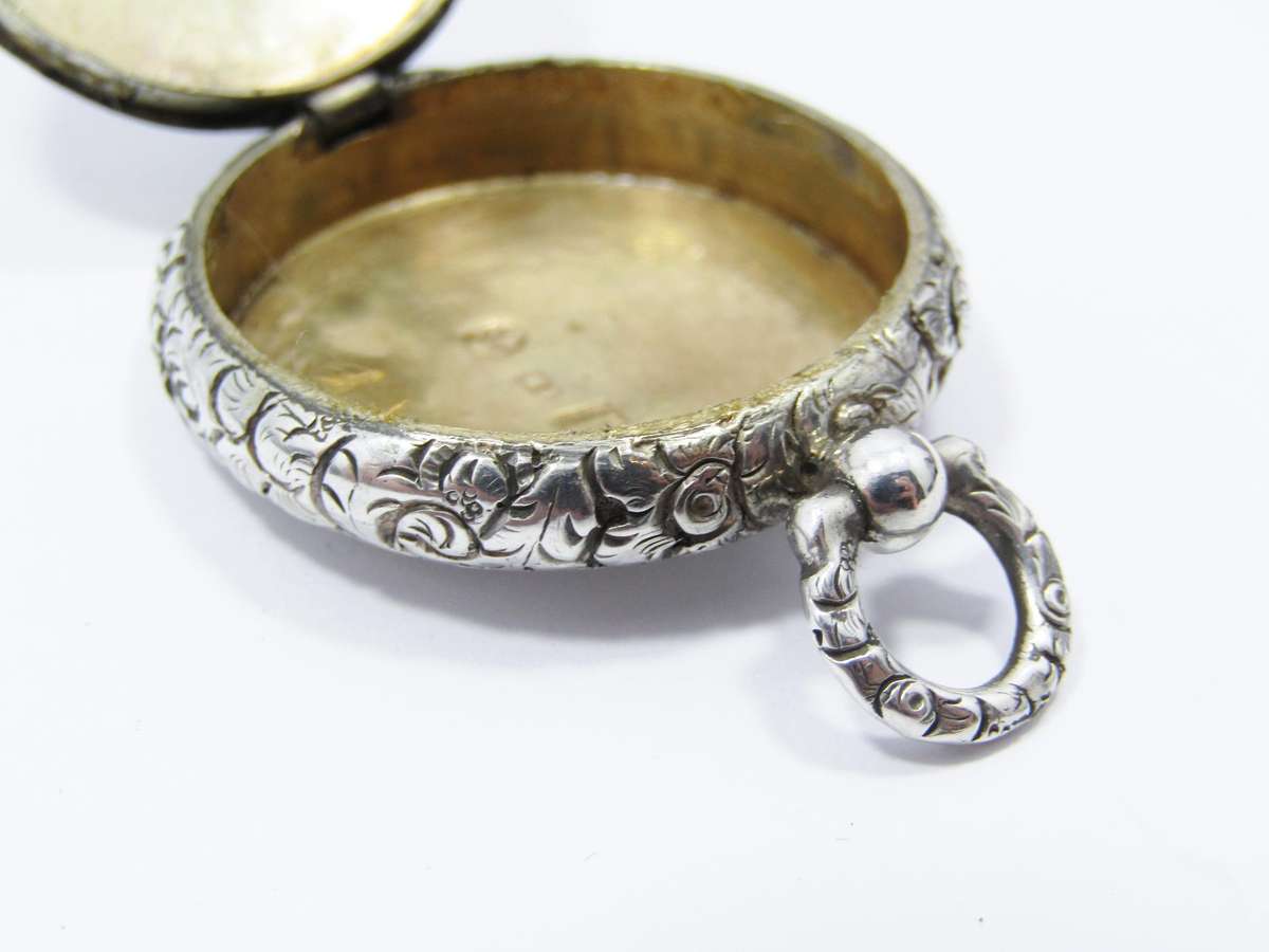 Antique (c1832) Hallmarked Silver Engraved Locket