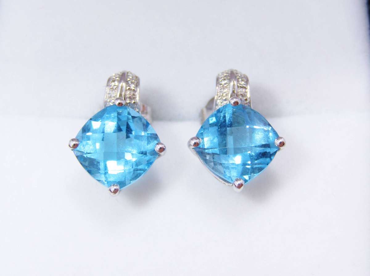 Beautiful! 18CT White Gold, Swiss Blue Topaz & Diamond Earrings