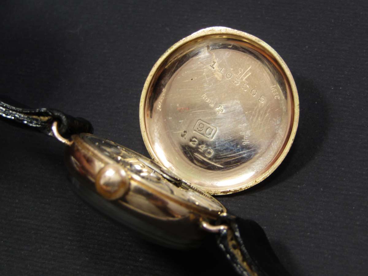 Antique (c1930) 9CT Gold Swiss Made Wind-Up Watch