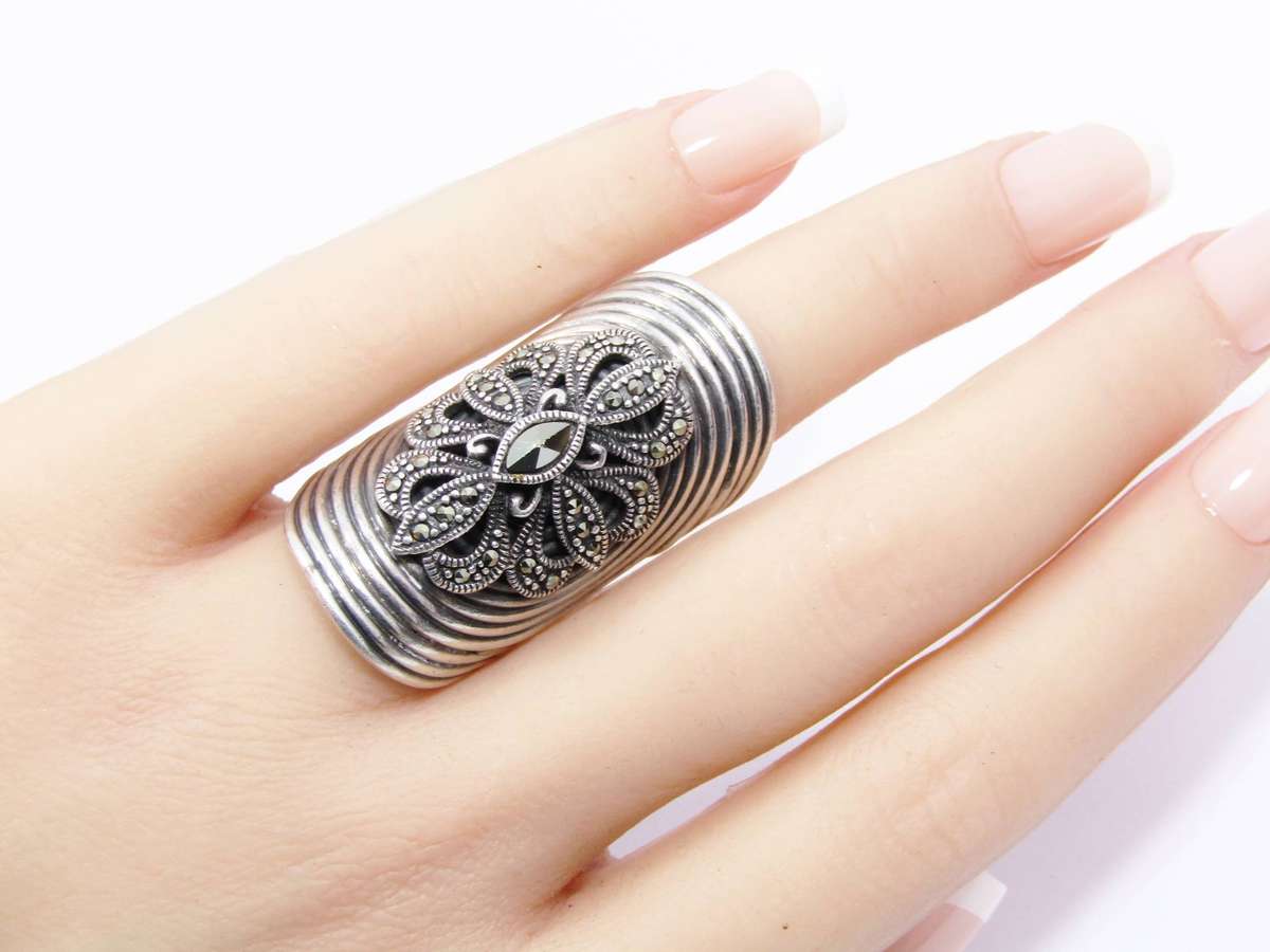 A Gorgeous Chunky Marcasite and Hematite Flower Ring in Sterling Silver.