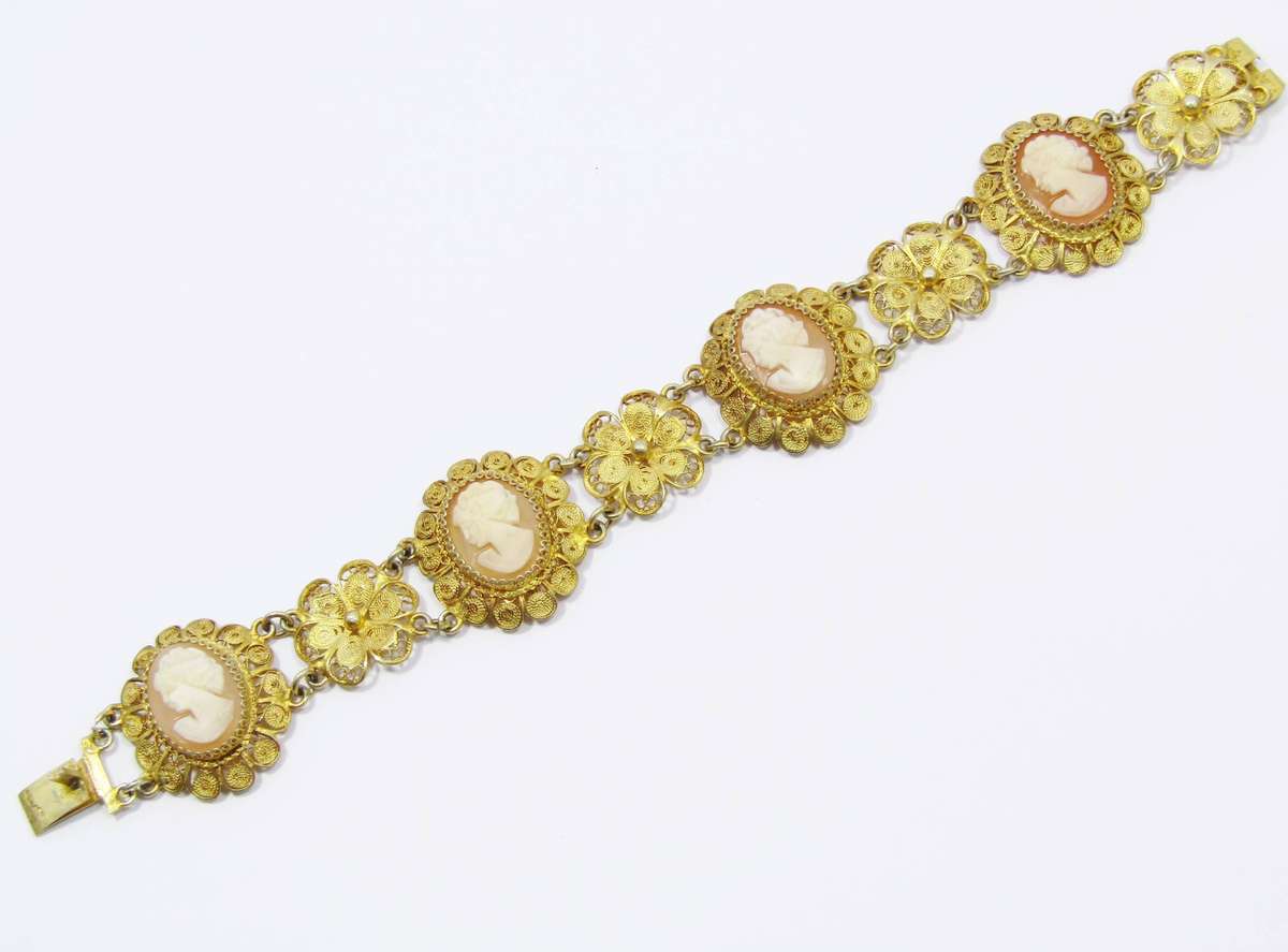 A beautiful Gold plated Over 800  Silver Vintage Cameo Bracelet
