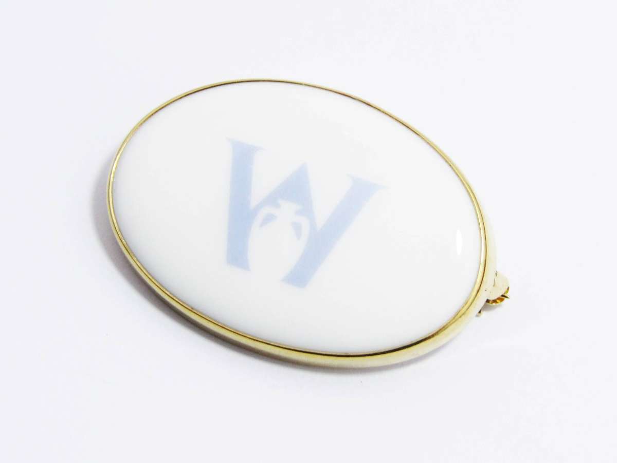 A Gorgeous Gold Tone Wedgwood Brooch in Box