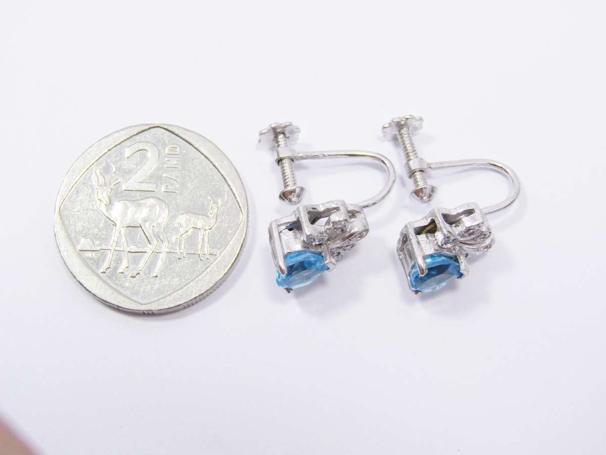 A Gorgeous Pair of Vintage Screw Vivid Blue Zirconia Earrings in Sterling Silver