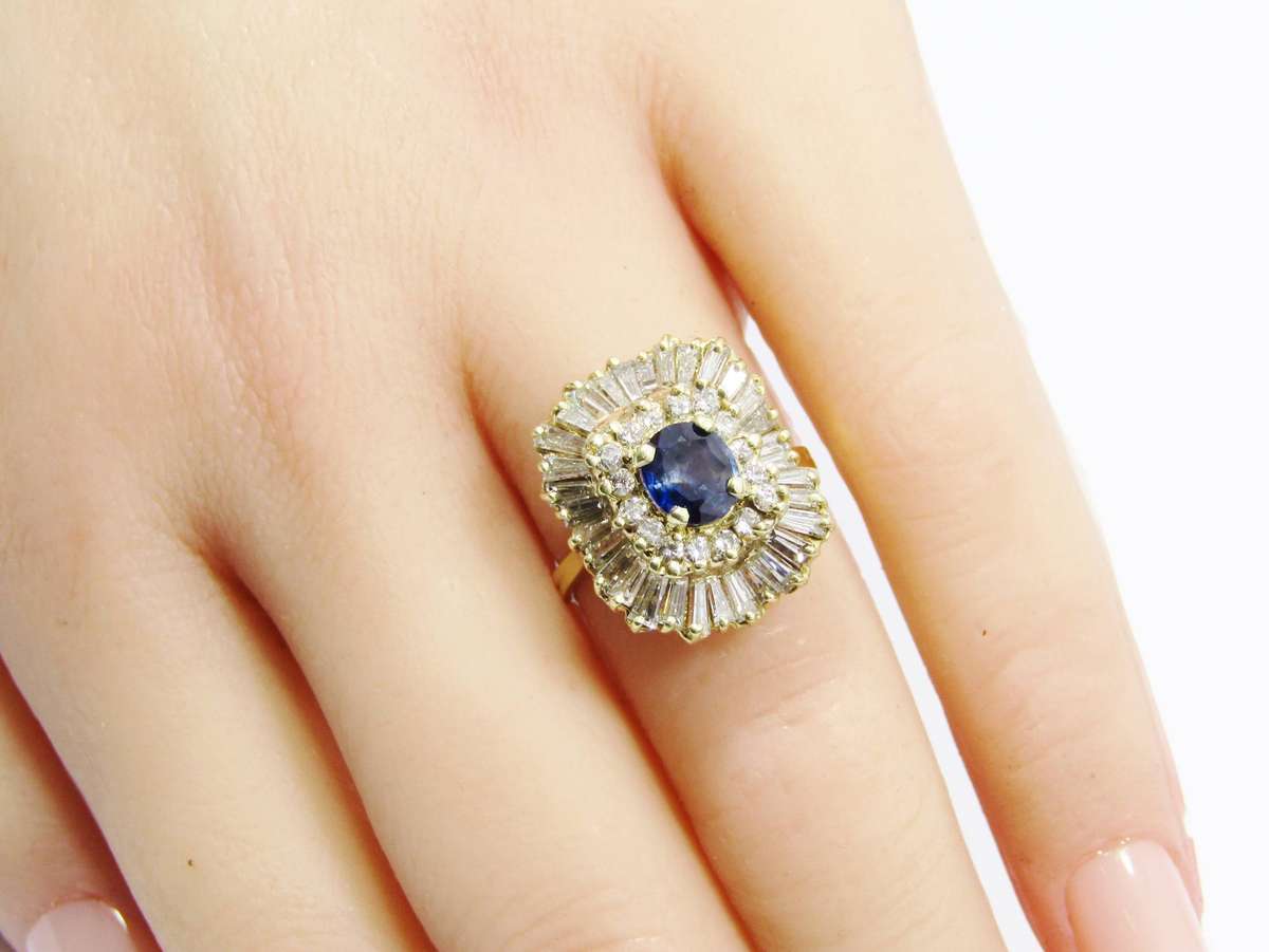 Exquisite! Vintage 14ct Gold, 1.2CT Diamond & Sapphire Ring