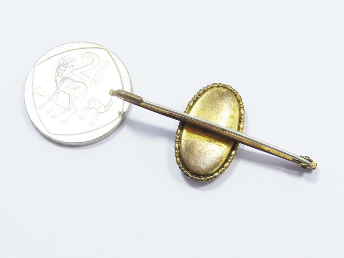 An Amazing Rolled Gold Antique Cameo Bar Brooch