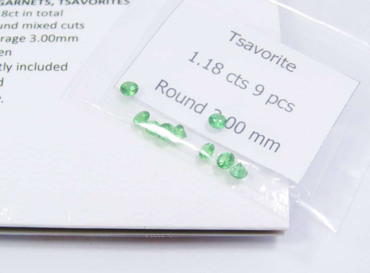 Rare! Parcel of 1.18ctw Tsavorite Gemstones, Certified