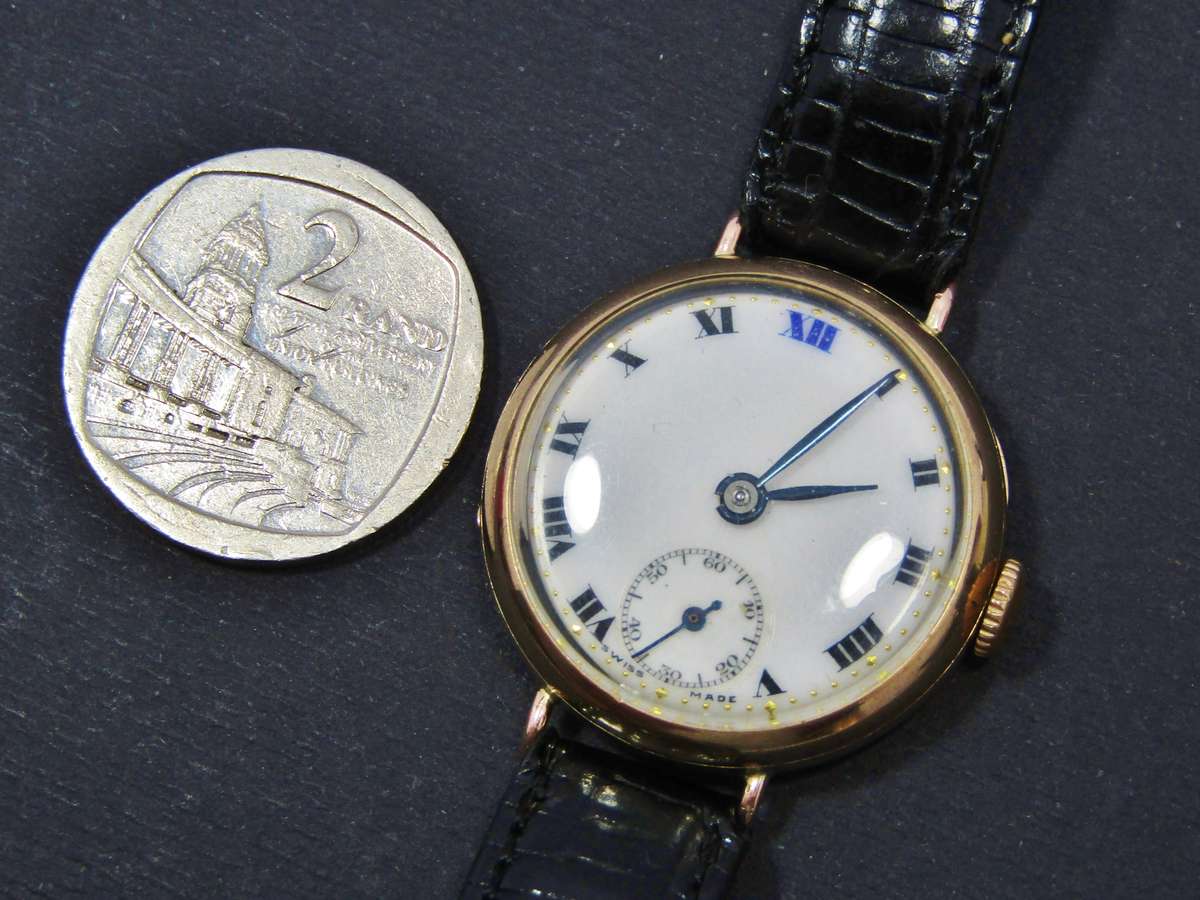 Antique (c1930) 9CT Gold Swiss Made Wind-Up Watch