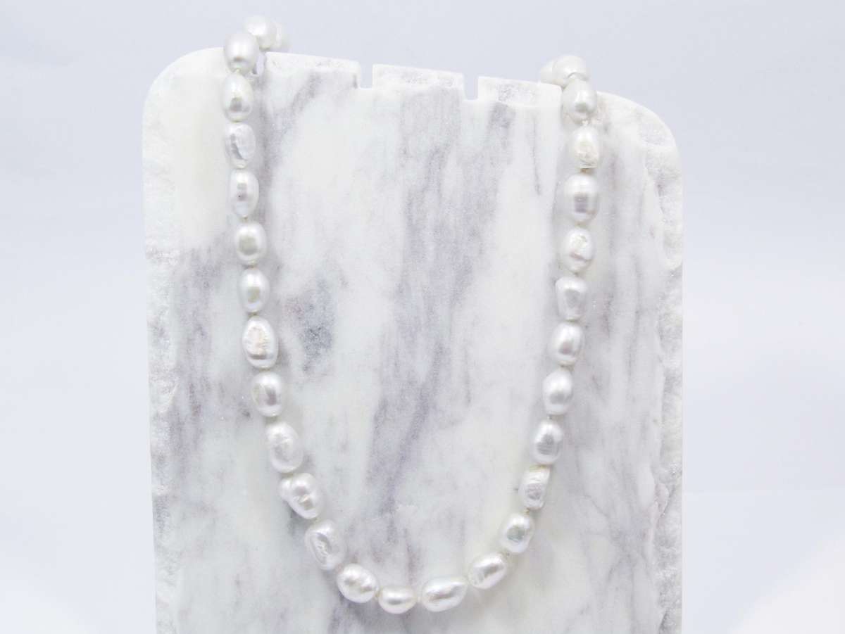 Beautiful! 14CT Gold & Baroque Pearl Necklace