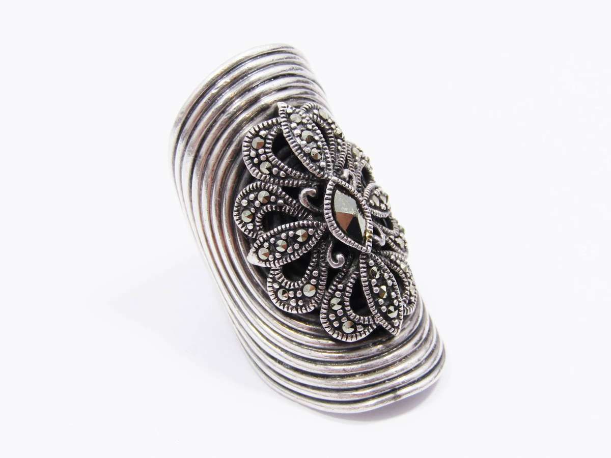 A Gorgeous Chunky Marcasite and Hematite Flower Ring in Sterling Silver.