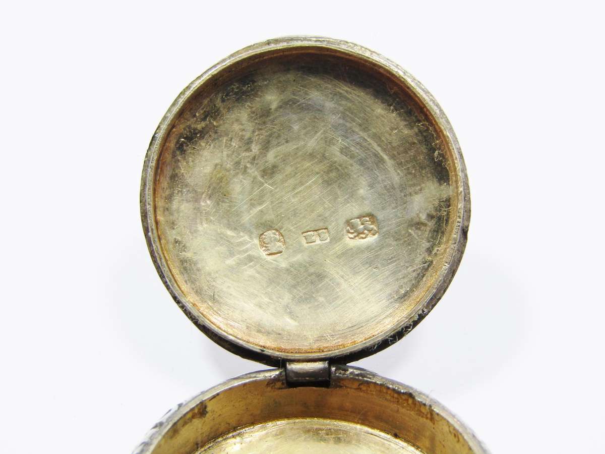 Antique (c1832) Hallmarked Silver Engraved Locket