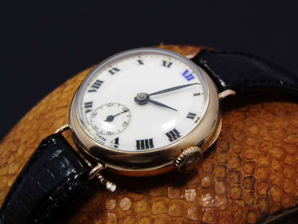 Antique (c1930) 9CT Gold Swiss Made Wind-Up Watch