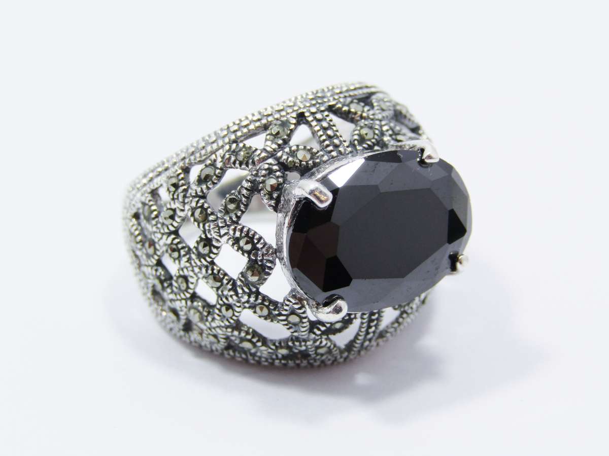 A Gorgeous Filigree Basket Design Marcasite Ring With a Black Stone in Sterling Silver
