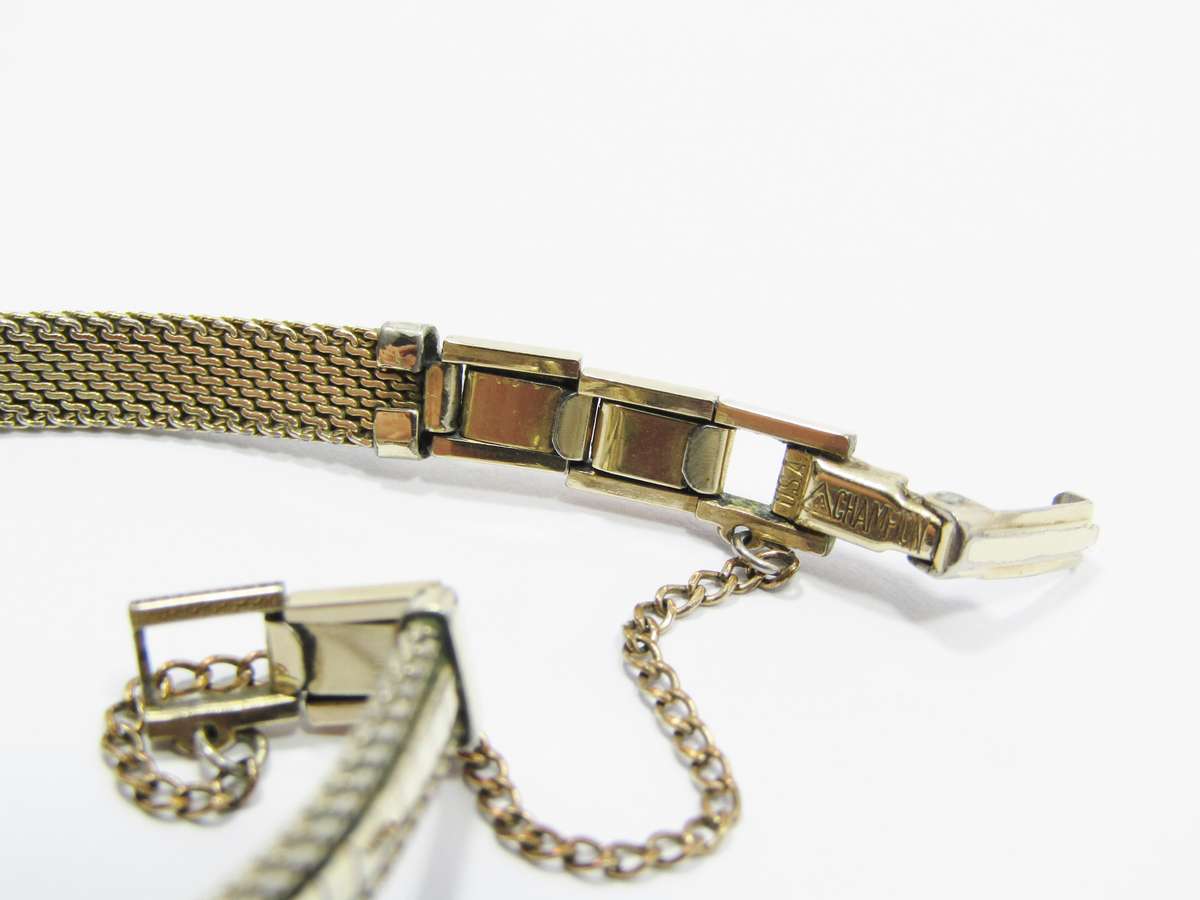 Beautiful Vintage Ladies Omega Wind-up Watch