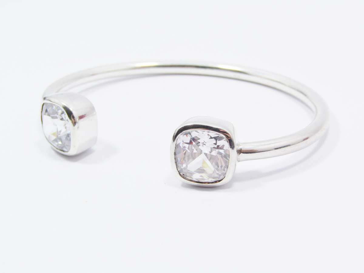 A Stunning Chunk Zirconia Cuff Bangle in Sterling Silver