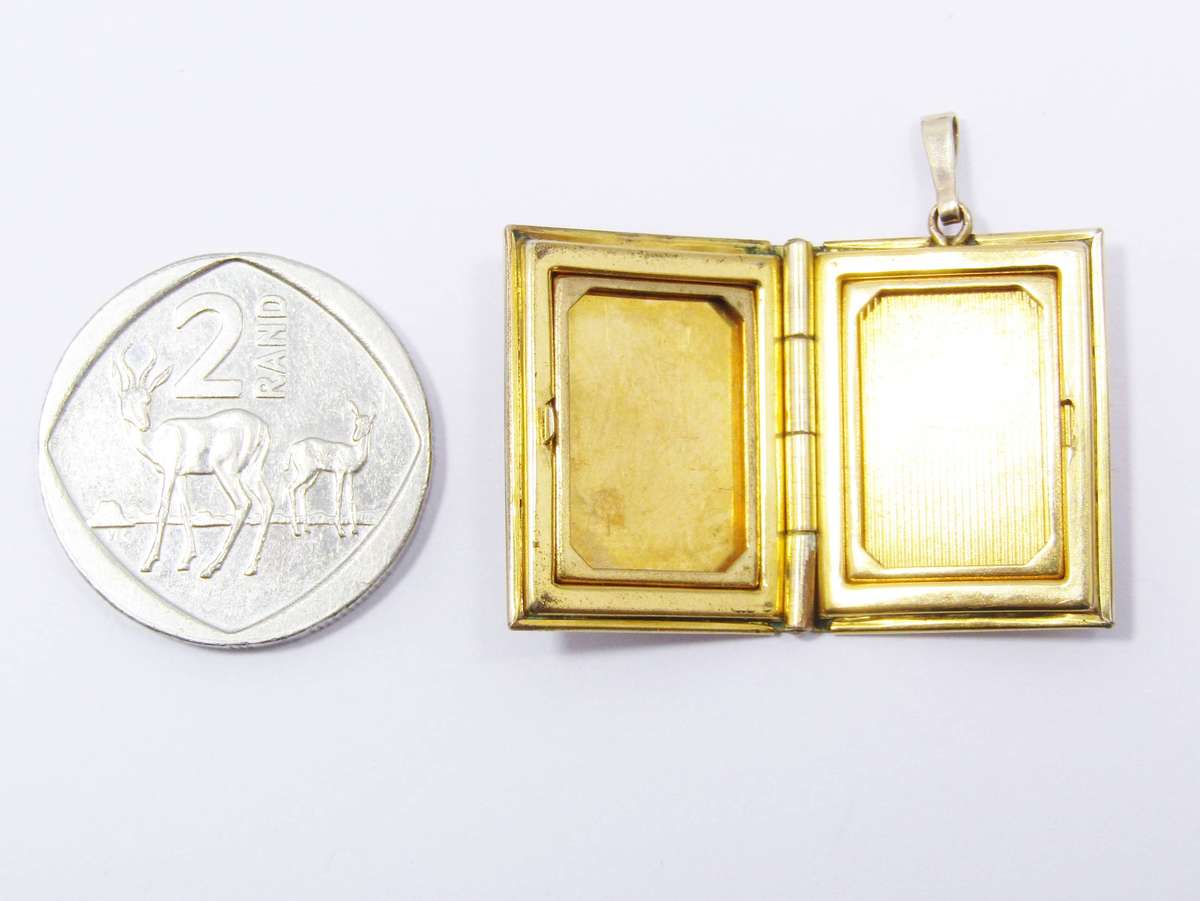 Lovely Antique/Vintage Rolled Gold Book Locket Pendant