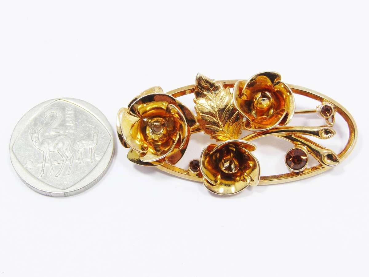 A Stunning Gold Tone David Wuhl Brooch