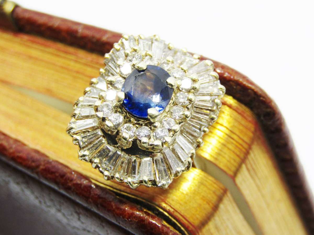 Exquisite! Vintage 14ct Gold, 1.2CT Diamond & Sapphire Ring