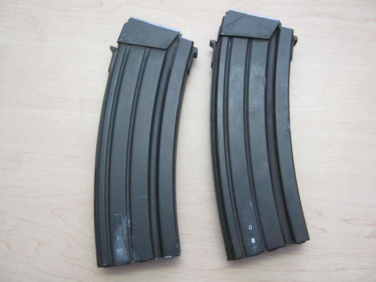 2 x R4 Magazines.
