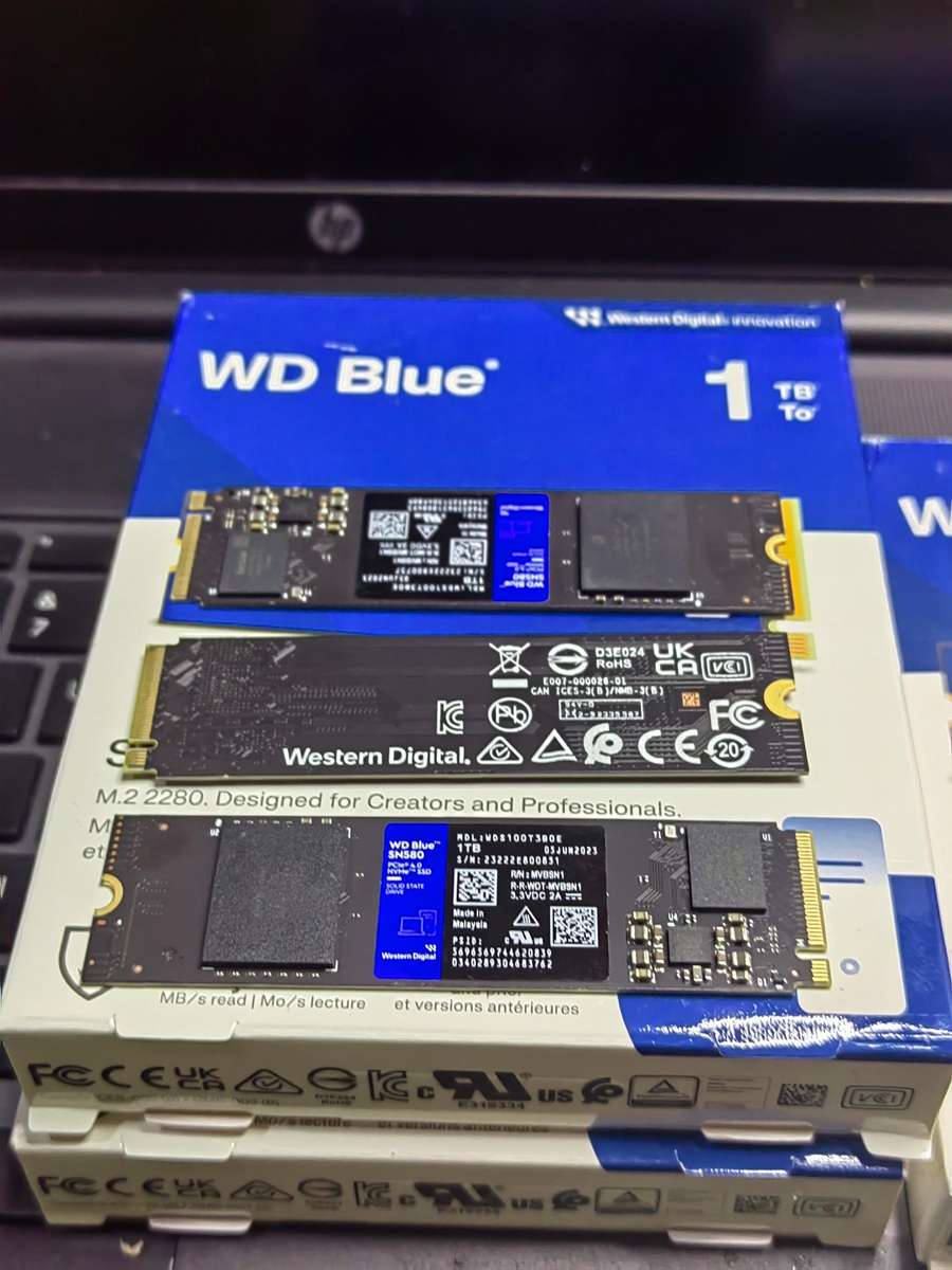 Western Digital 1TB WD Blue SN580 NVMe Internal Solid State Drive SSD - Gen4 x4 PCIe 16Gb/s, M.2 228