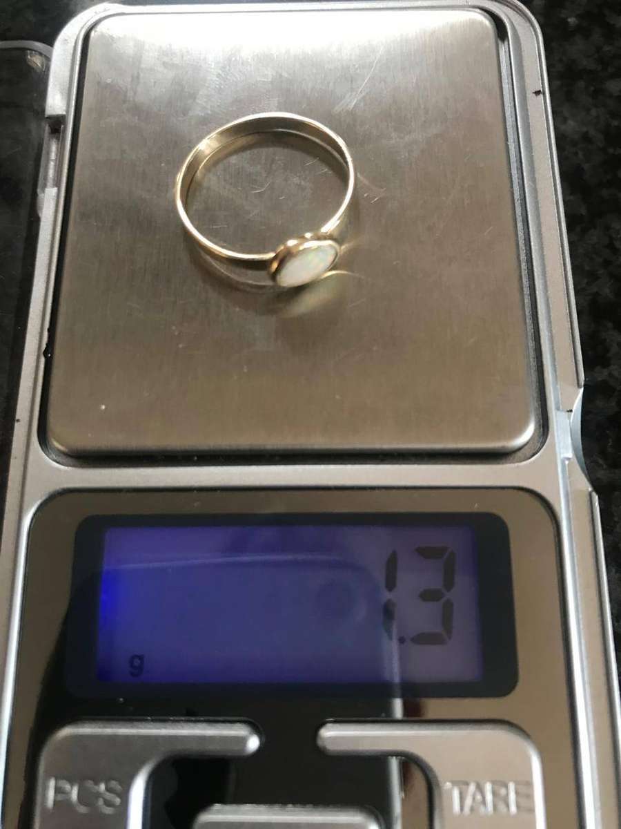 9ct Gold Coober Pedy Opal Ring 0.6ct | 1.3g | Australian Natural Gemstone