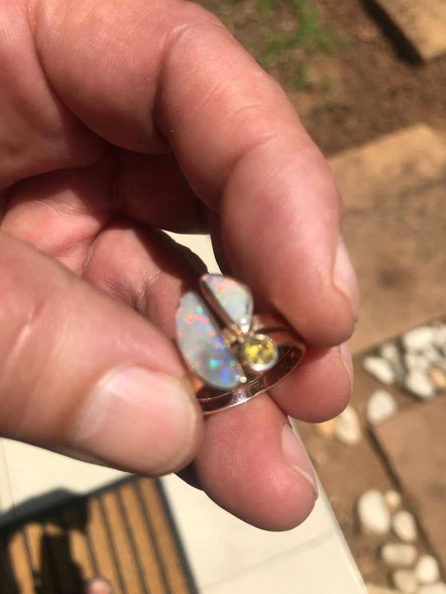 9ct Gold Australian Opal Ring 3.5g | Natural Opals & 0.25ct Yellow Diamond