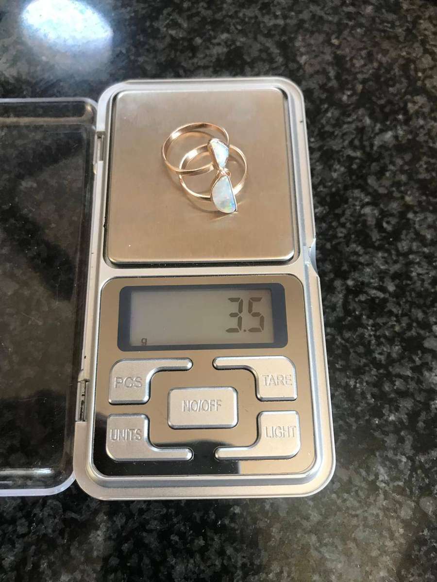 9ct Gold Australian Opal Ring 3.5g | Natural Opals & 0.25ct Yellow Diamond