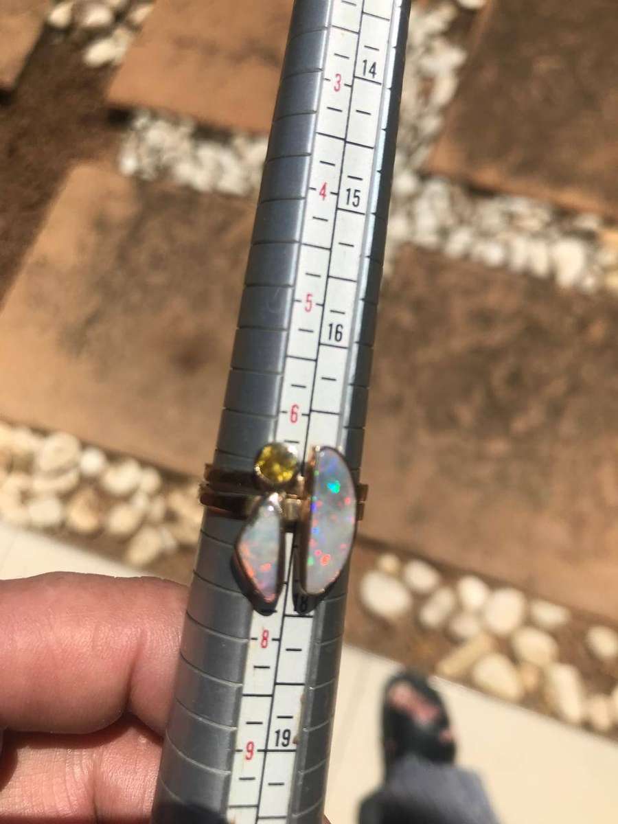 9ct Gold Australian Opal Ring 3.5g | Natural Opals & 0.25ct Yellow Diamond