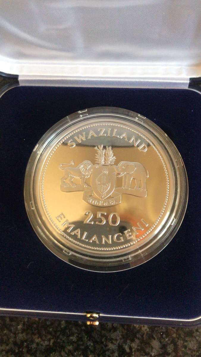 5 0z OF FINE SILVER 999. 30TH ANNIVERSARY.LIMITED MINTAGE