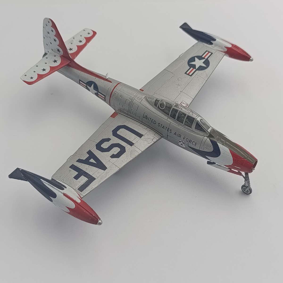 US Air Force F-84G Thunderjet die-cast model plane