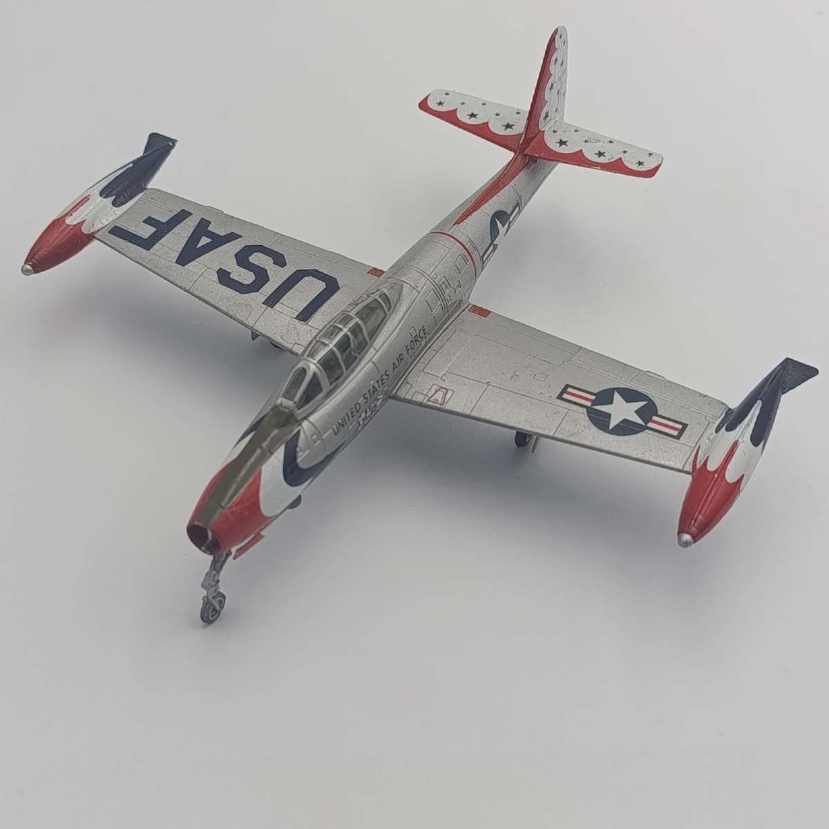 US Air Force F-84G Thunderjet die-cast model plane
