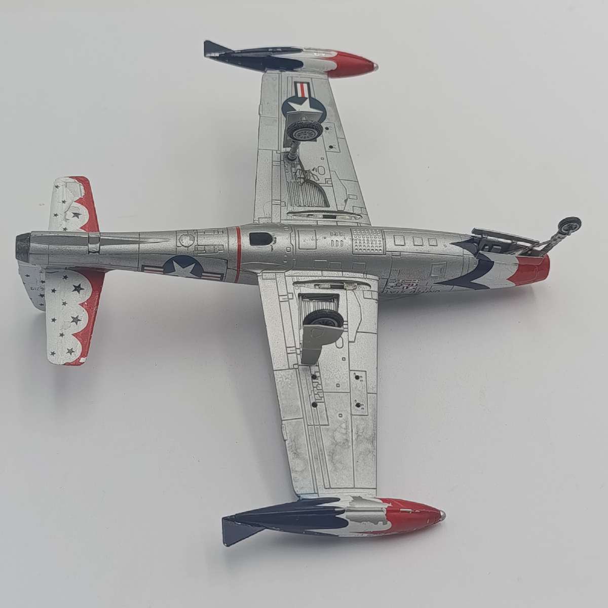 US Air Force F-84G Thunderjet die-cast model plane