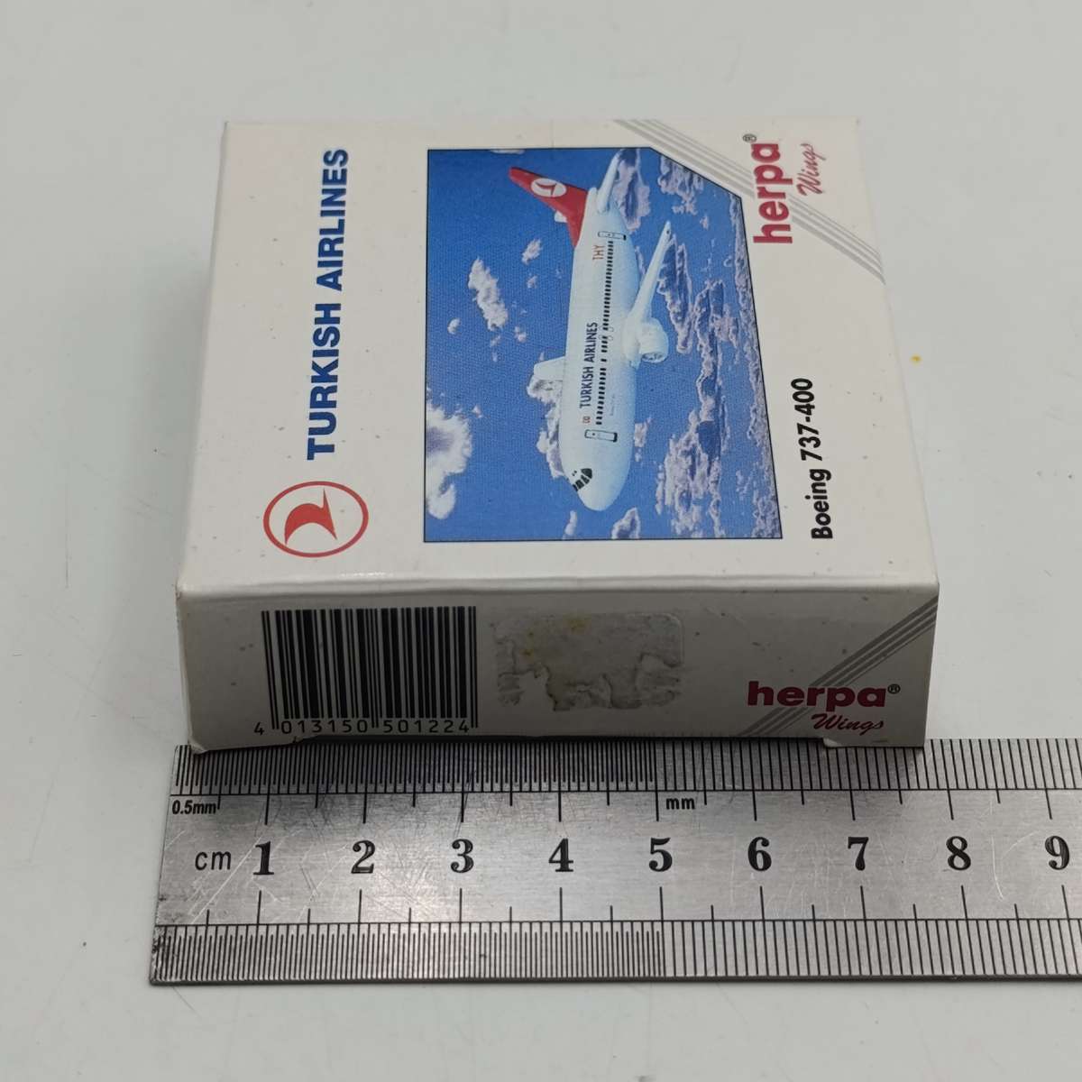 Herpa Turkish Airlines Boeing 737-400 die cast model plane in box - scale 1/500