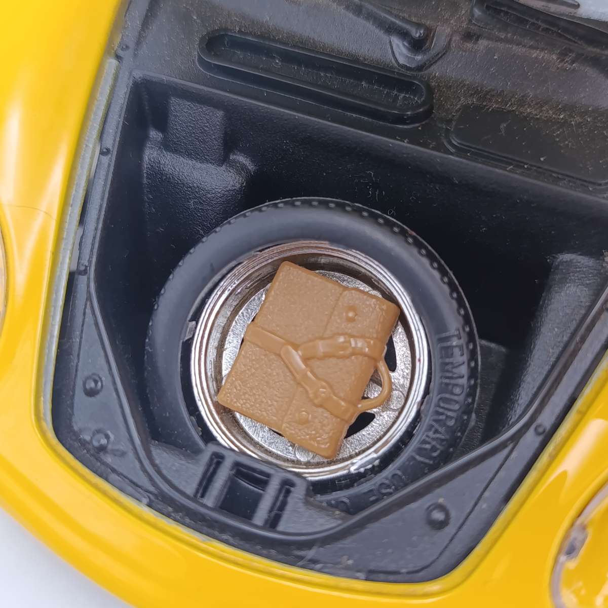 Bburago 1999 Ferrari 360 Modena die-cast model car - scale 1/18