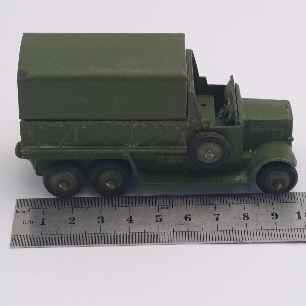 Meccano Dinky Toys #151 B six wheel covered wagon