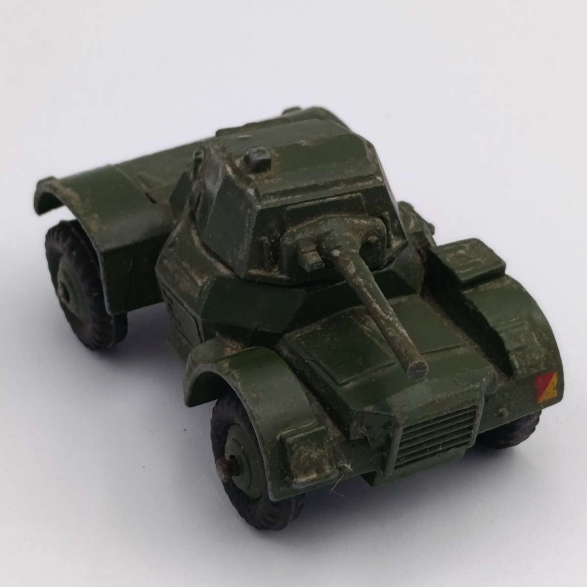 Meccano Dinky Toys #670 Armoured Car