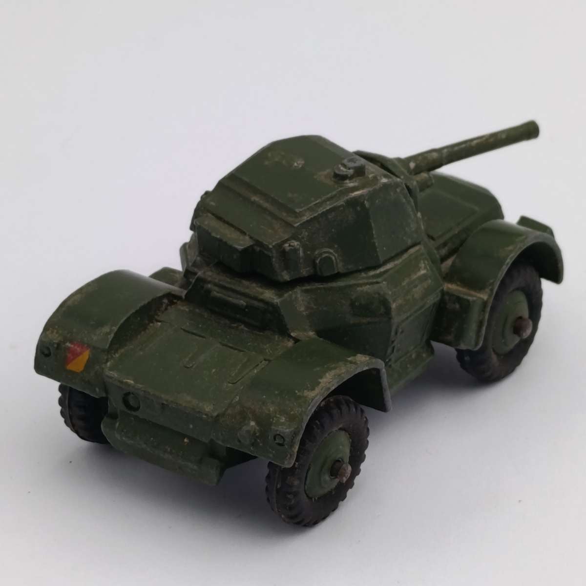 Meccano Dinky Toys #670 Armoured Car