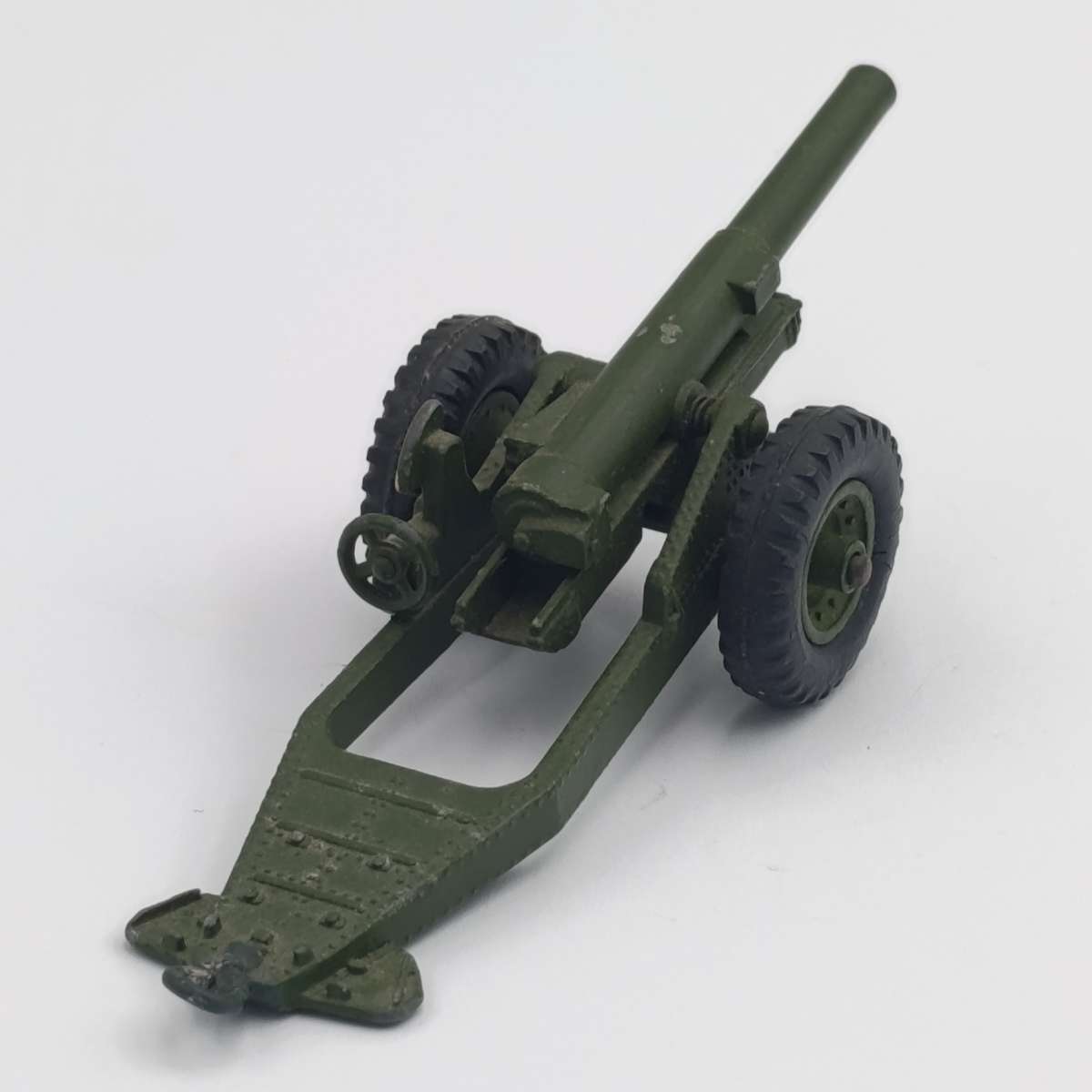 Meccano Dinky Toys #693 Howitzer 7.2 artillery gun