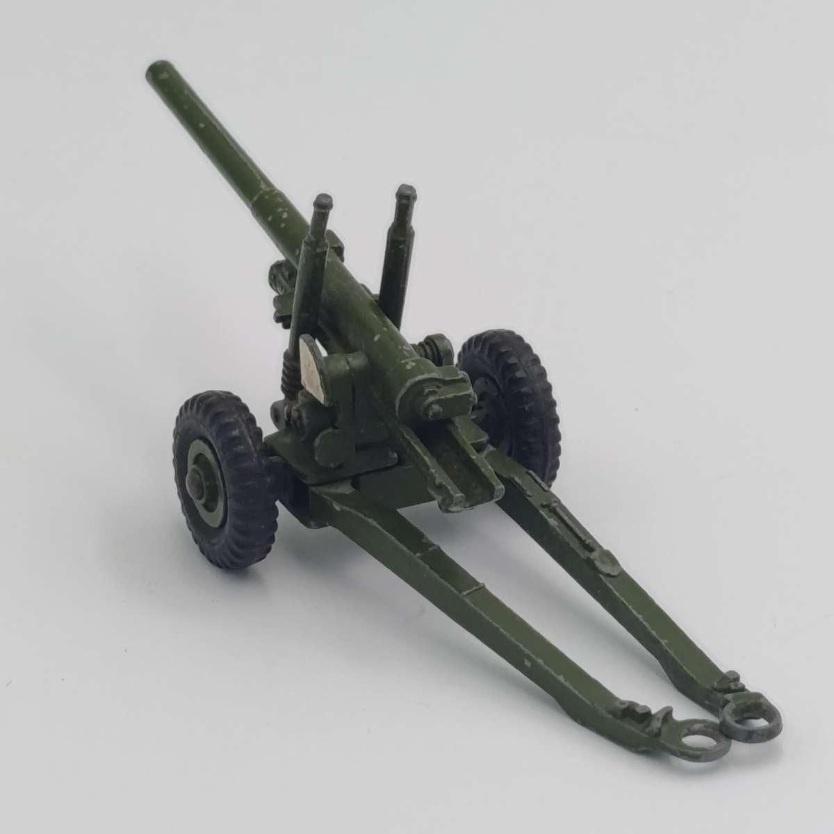 Meccano Dinky Toys #692 5.5 medium gun
