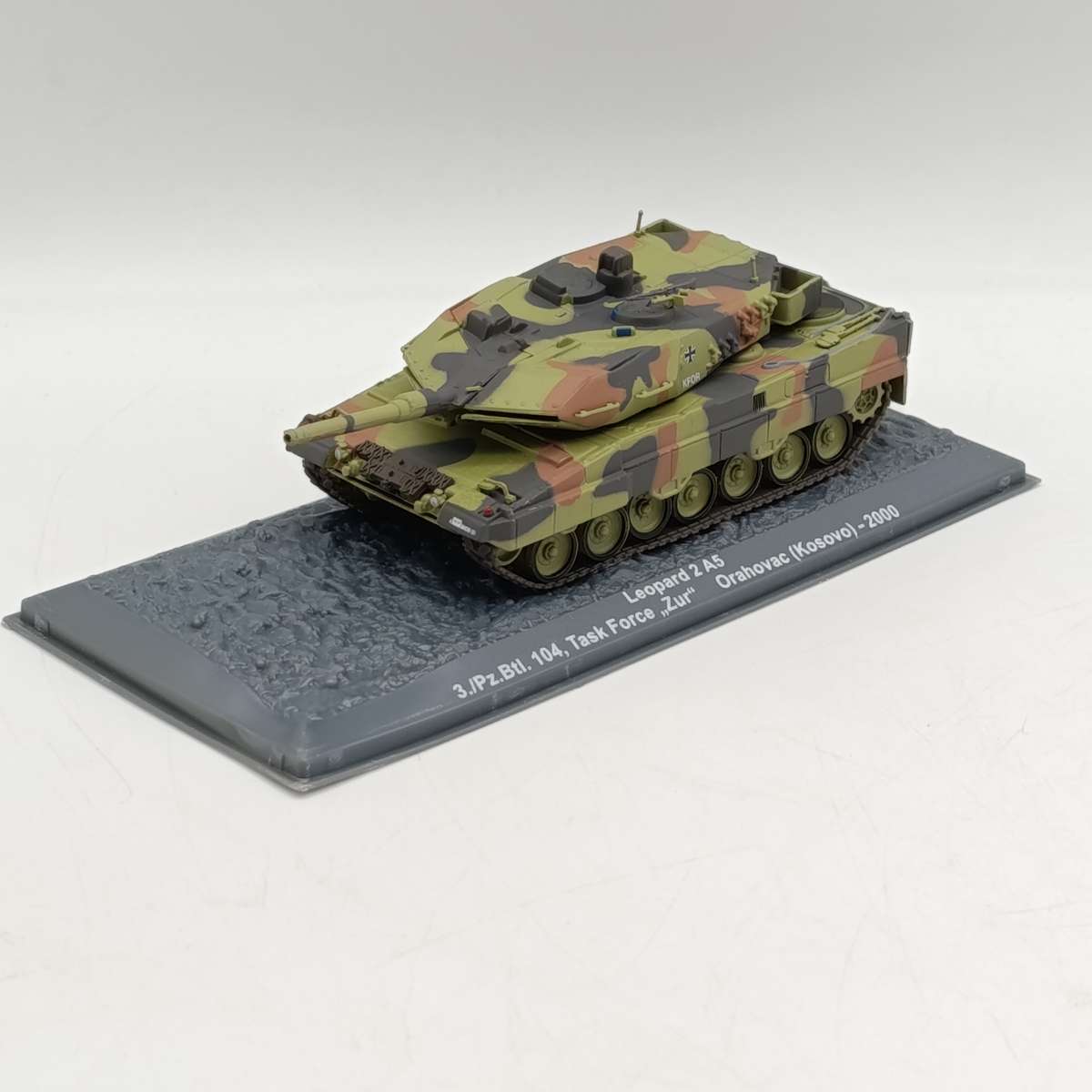 German Leopard 2 A5 die-cast combat tank