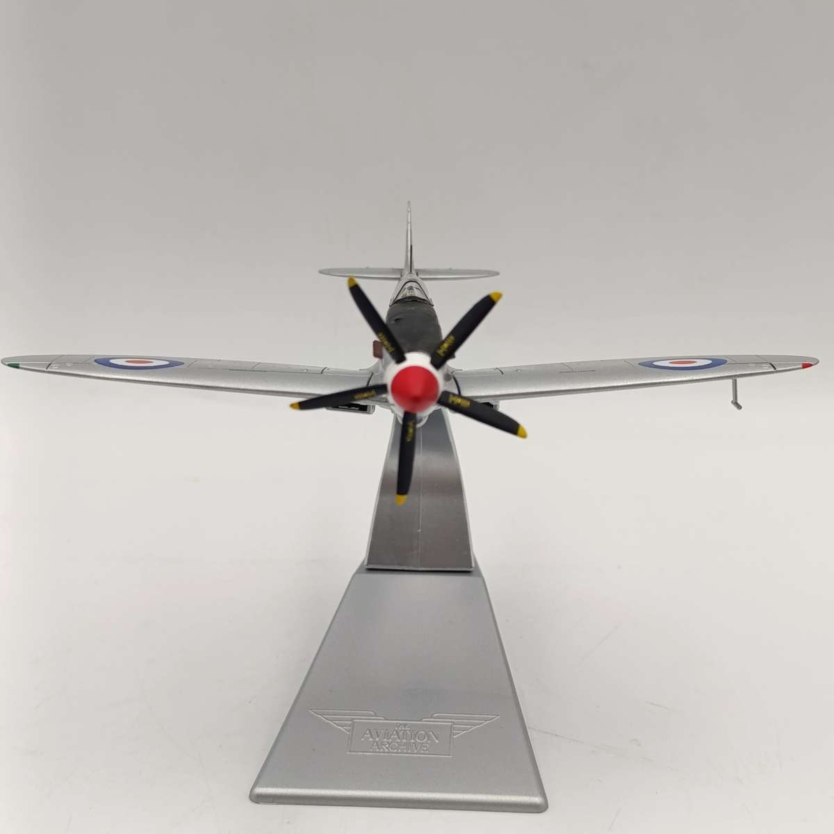 Corgi AA38706 Supermarine Spitfire PRU XIX die-cast model plane in box - scale 1/72