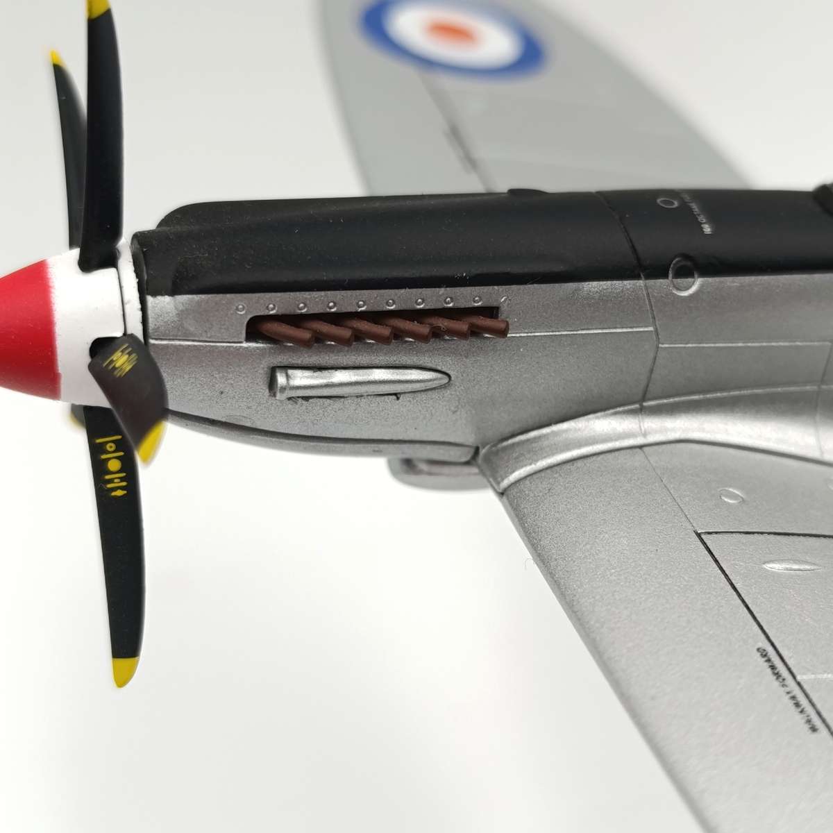 Corgi AA38706 Supermarine Spitfire PRU XIX die-cast model plane in box - scale 1/72