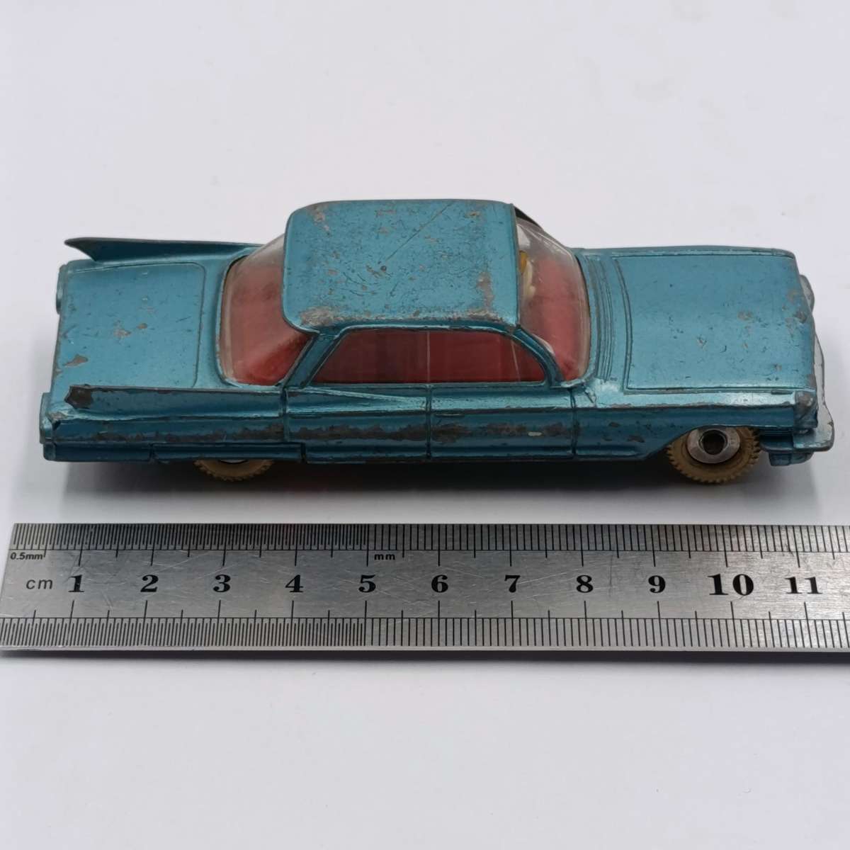 Meccano Dinky Toys #147 Cadillac toy car