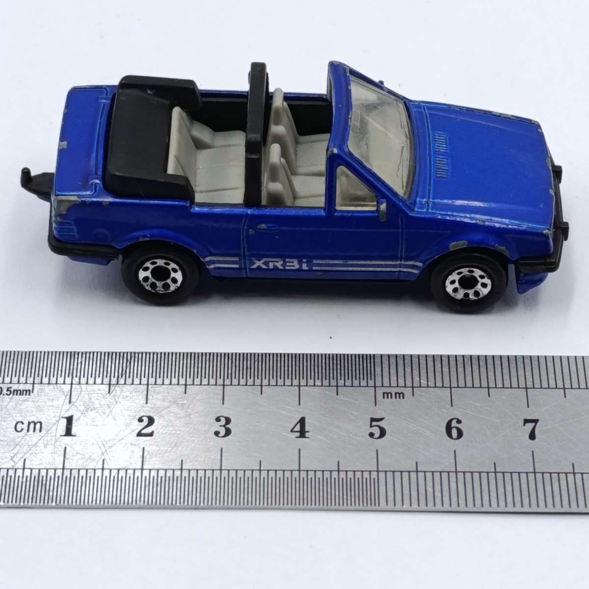 Vintage Matchbox Ford Escort cabriolet die-cast toy car