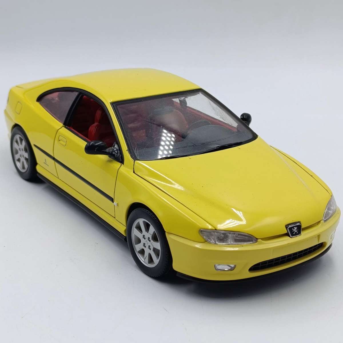 Gate Peugeot 406 Coupe die-cast model car - mirrors repaired - scale 1/18
