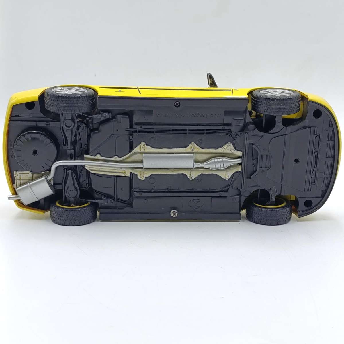 Gate Peugeot 406 Coupe die-cast model car - mirrors repaired - scale 1/18