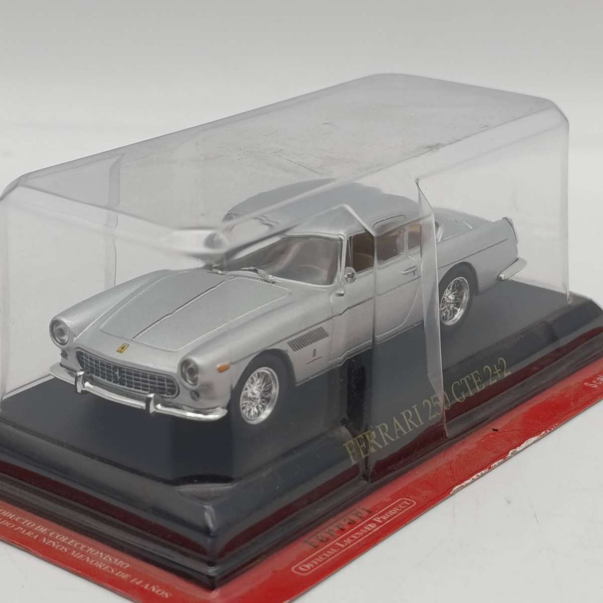 1960 Ferarri 250 GTE 2+2 die-cast model car - scale 1/43
